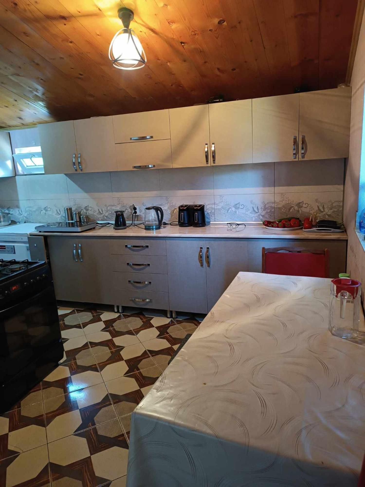 Guest House In Zhabeshi Lali מראה חיצוני תמונה